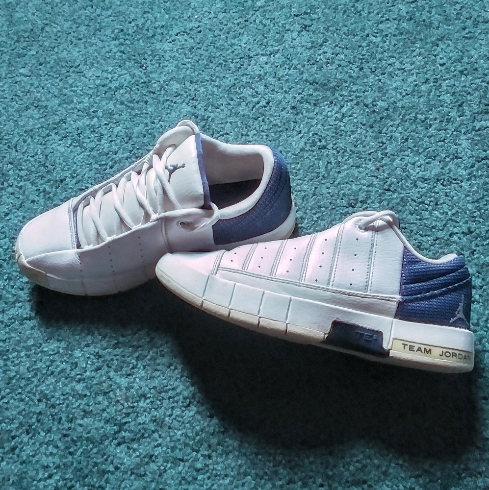 Nike Jordans TE 2